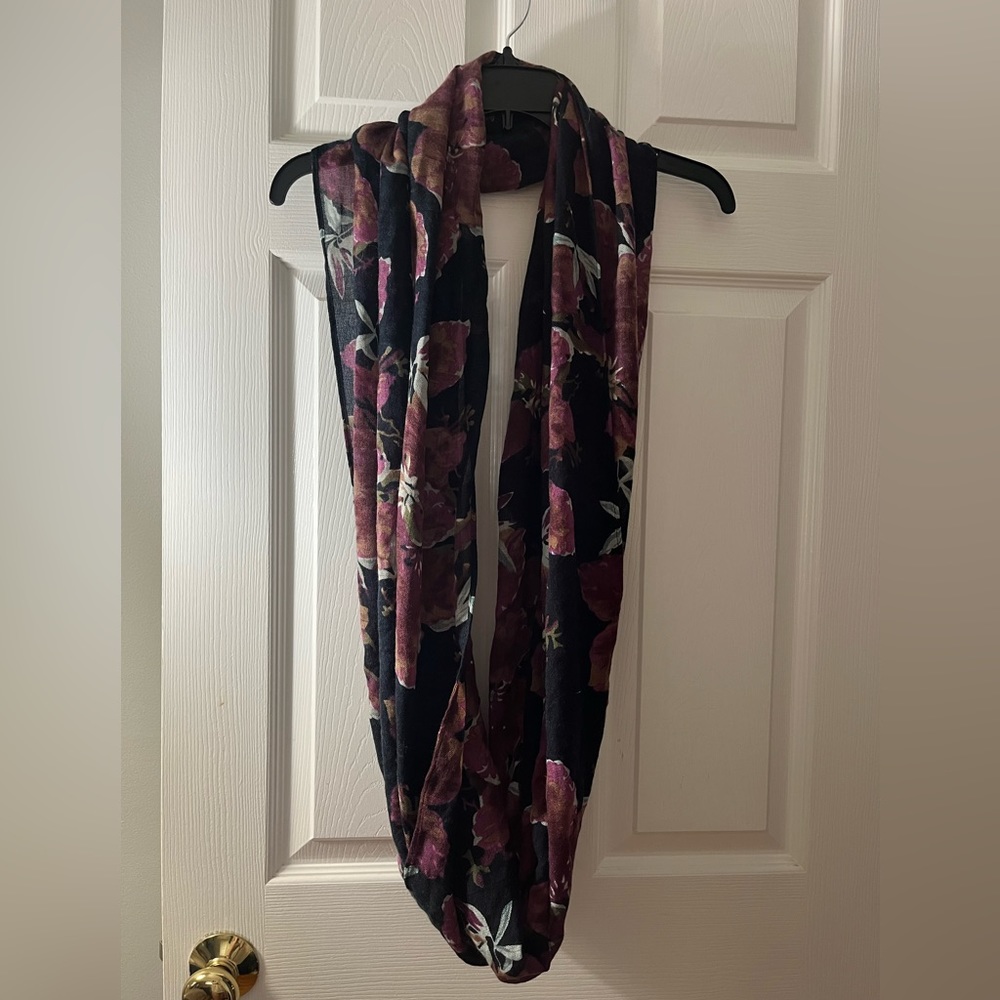 Black/purple floral scarf